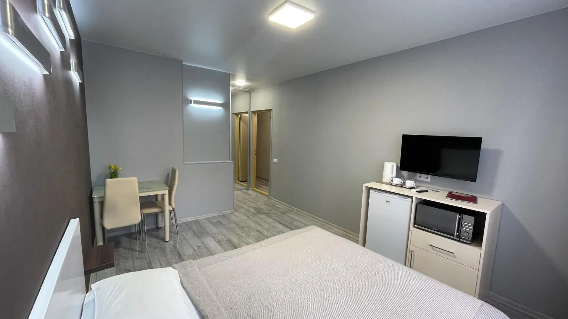 East Residence Gray Kiev 0*,  Oekraïne
